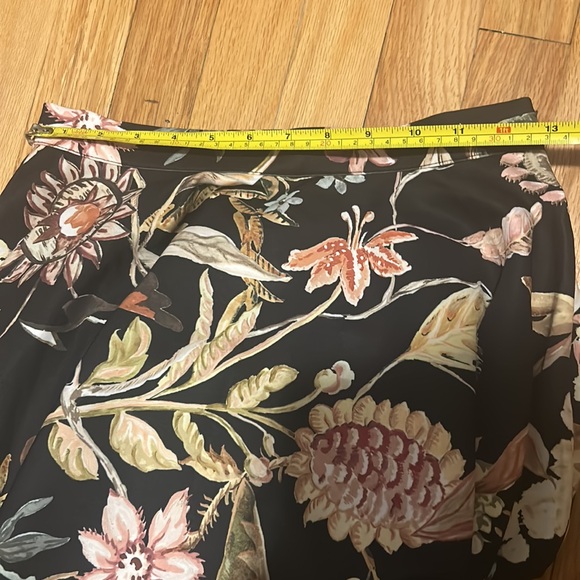 H&M  Floral Circle Skirt 4 NWT - Picture 6 of 6
